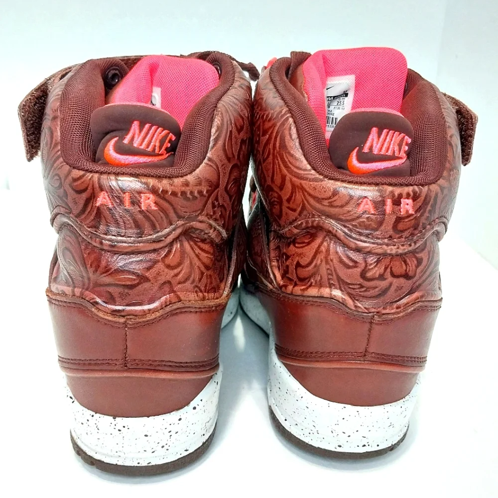 Nike Air Revolution‎ Sky Hi City Pack Milan, Limited Edition, Size 8.5| EUR 40